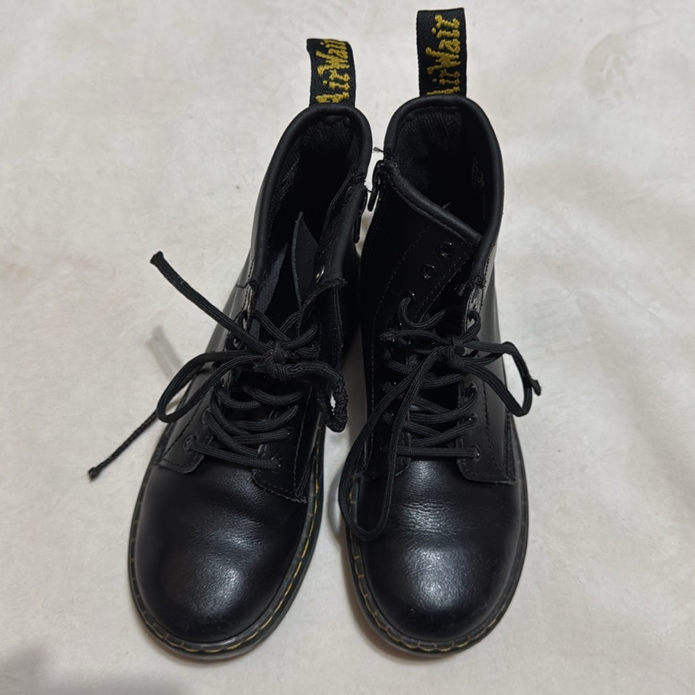 Dr. Martens Zavala J Youth Girls - Picture 6 of 11